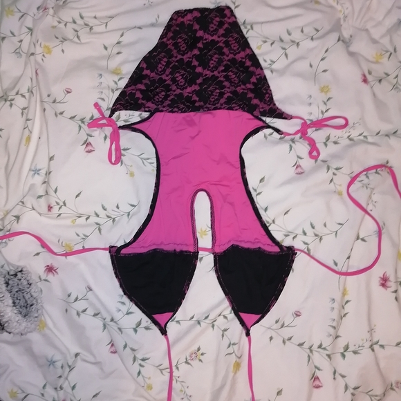 One-piece swimsuit - Picture 5 of 6